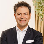 Dr. Oliver Kiaman